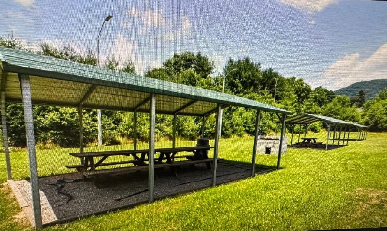 Americas Best Value Inn Кантон Экстерьер фото
